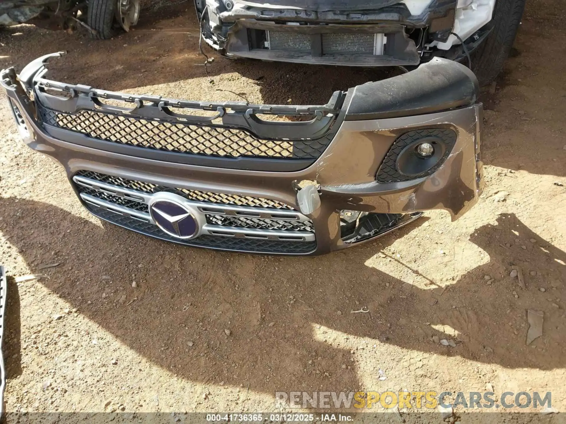 12 Photograph of a damaged car W1N4M4GB2NW236702 MERCEDES-BENZ GLB 250 2022