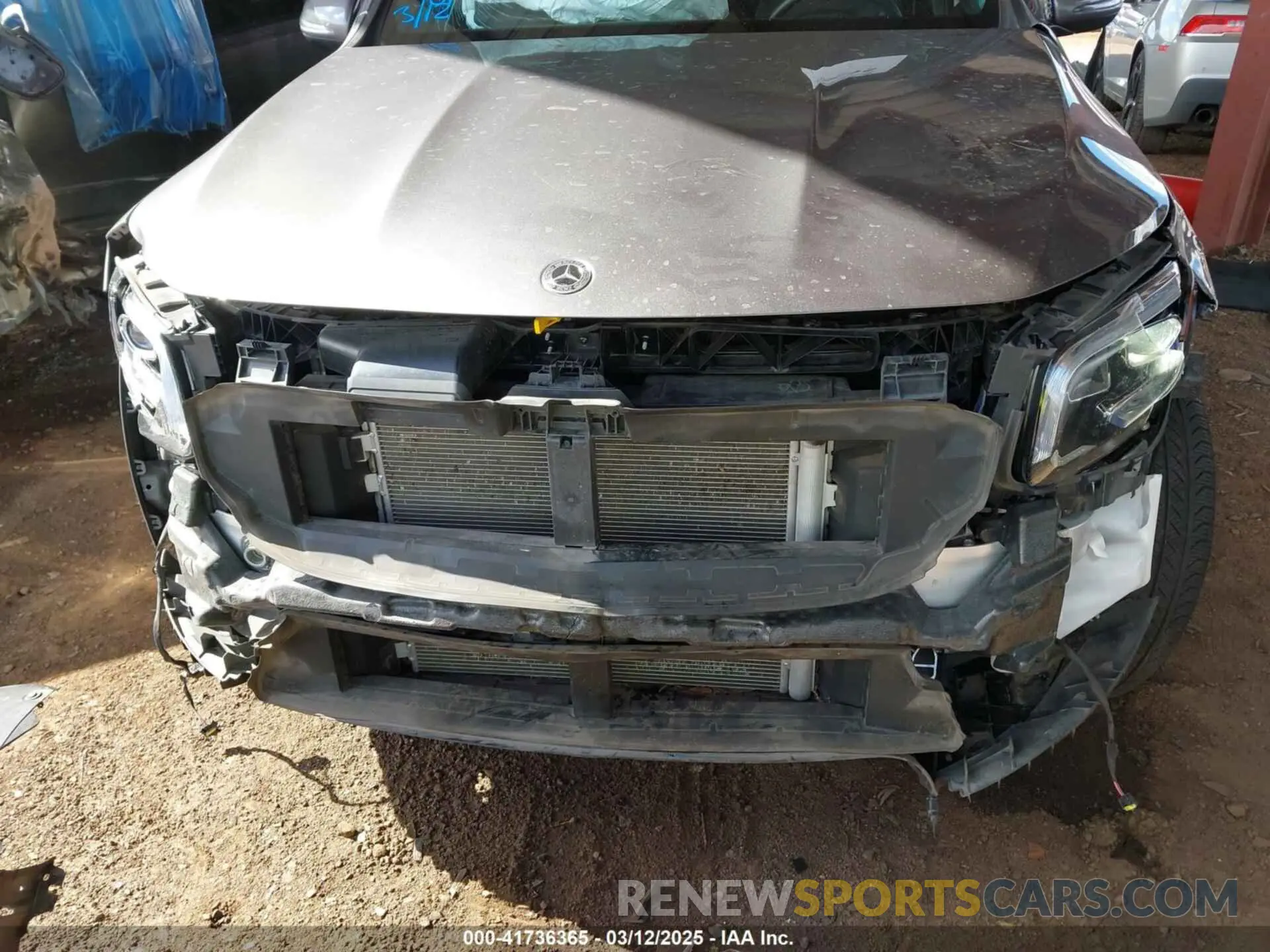 13 Photograph of a damaged car W1N4M4GB2NW236702 MERCEDES-BENZ GLB 250 2022