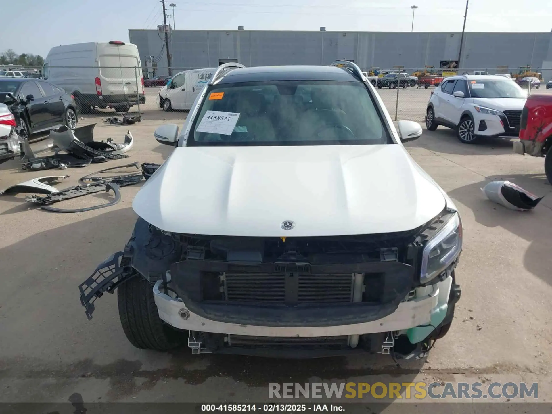 13 Photograph of a damaged car W1N4M4GB7NW174360 MERCEDES-BENZ GLB 250 2022