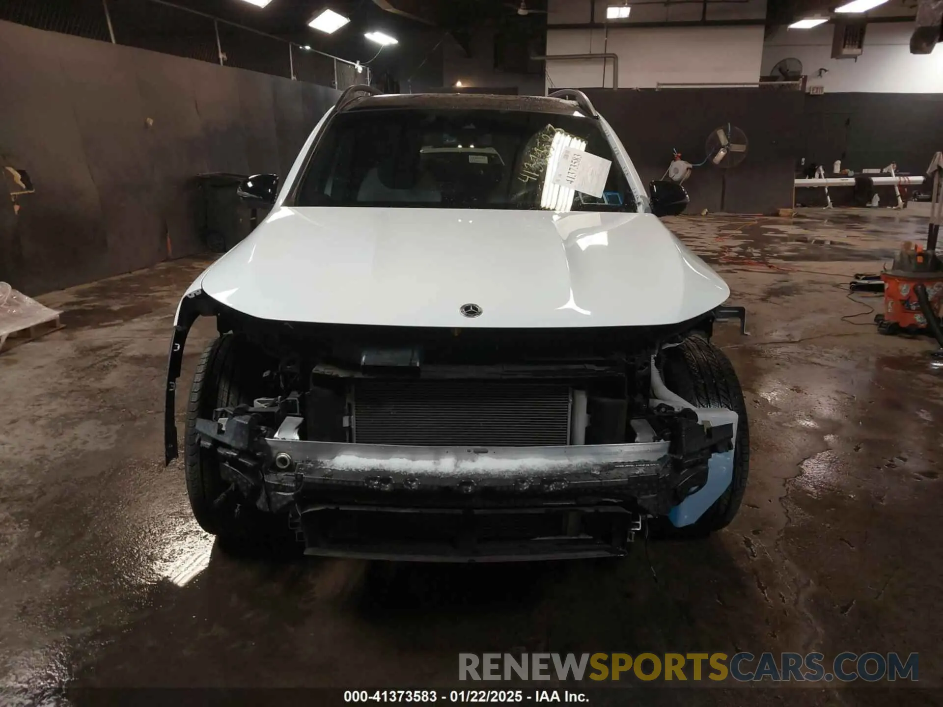 13 Photograph of a damaged car W1N4M4HB2NW179738 MERCEDES-BENZ GLB 250 2022