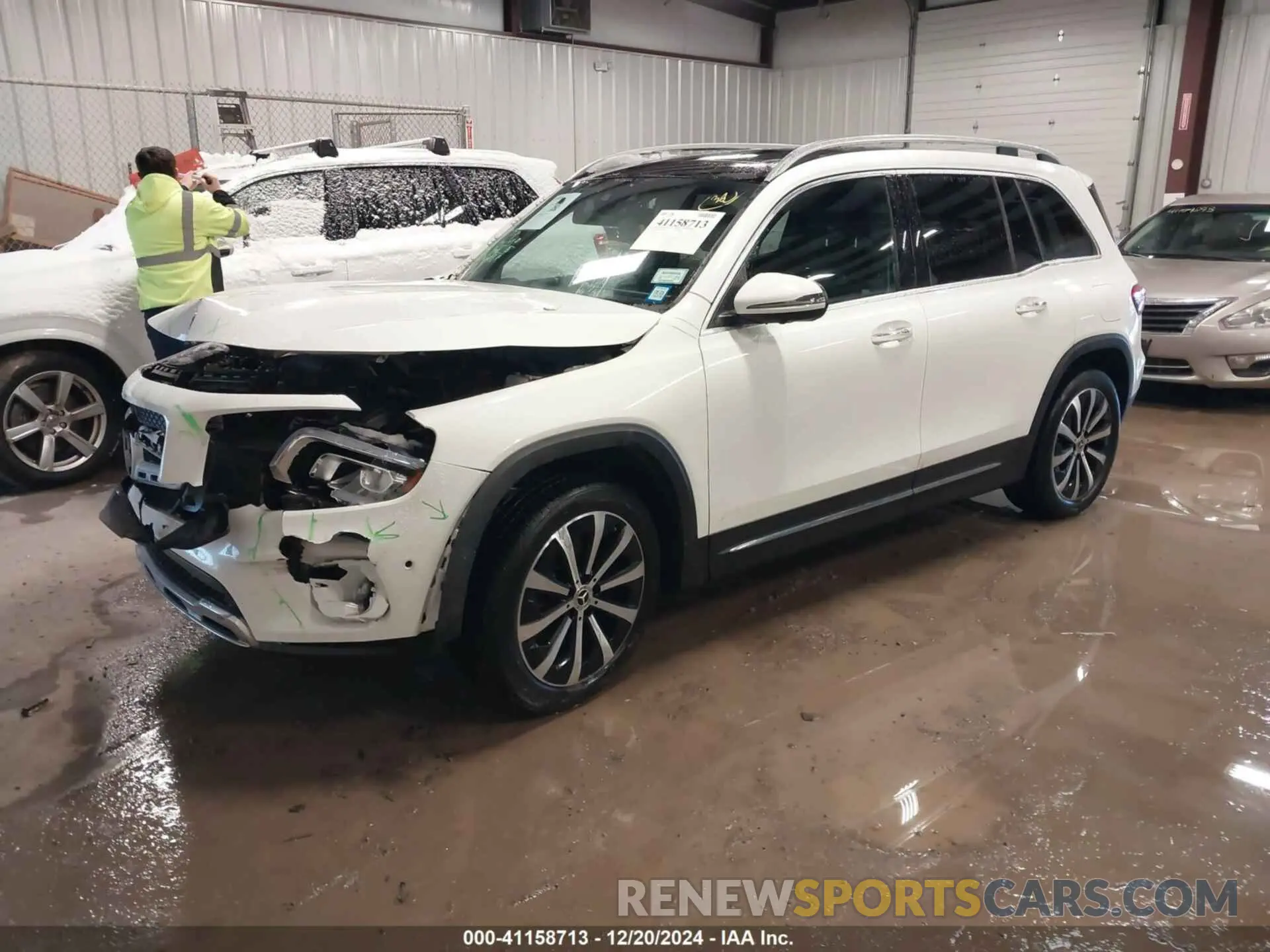 2 Photograph of a damaged car W1N4M4HB2NW236309 MERCEDES-BENZ GLB 250 2022