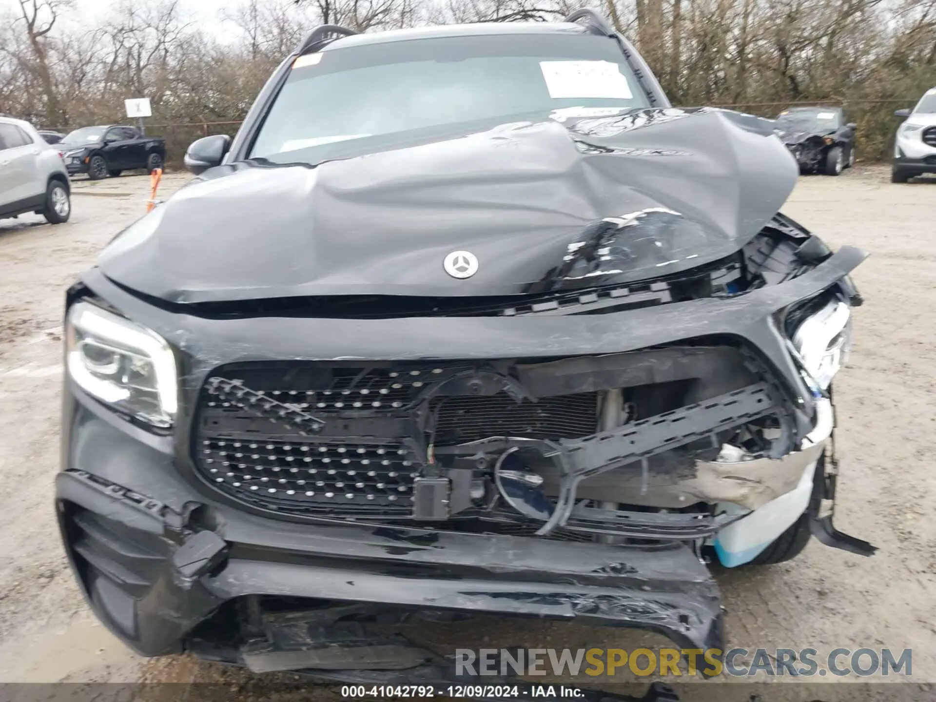 18 Photograph of a damaged car W1N4M4HB4NW201304 MERCEDES-BENZ GLB 250 2022