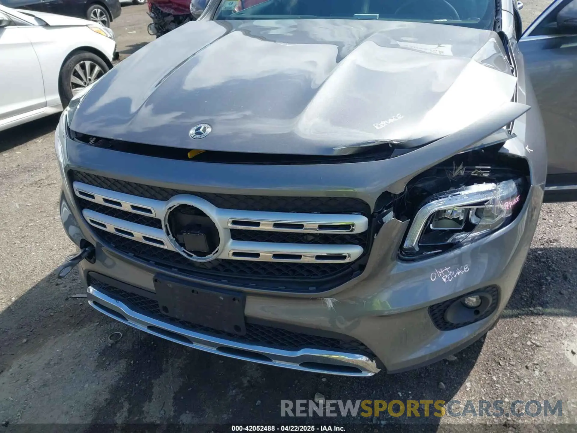 6 Photograph of a damaged car W1N4M4HB8NW183356 MERCEDES-BENZ GLB 250 2022