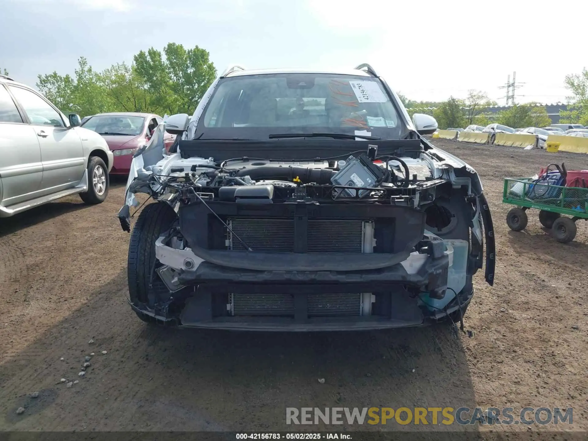 11 Photograph of a damaged car W1N4M4HB9NW193216 MERCEDES-BENZ GLB 250 2022