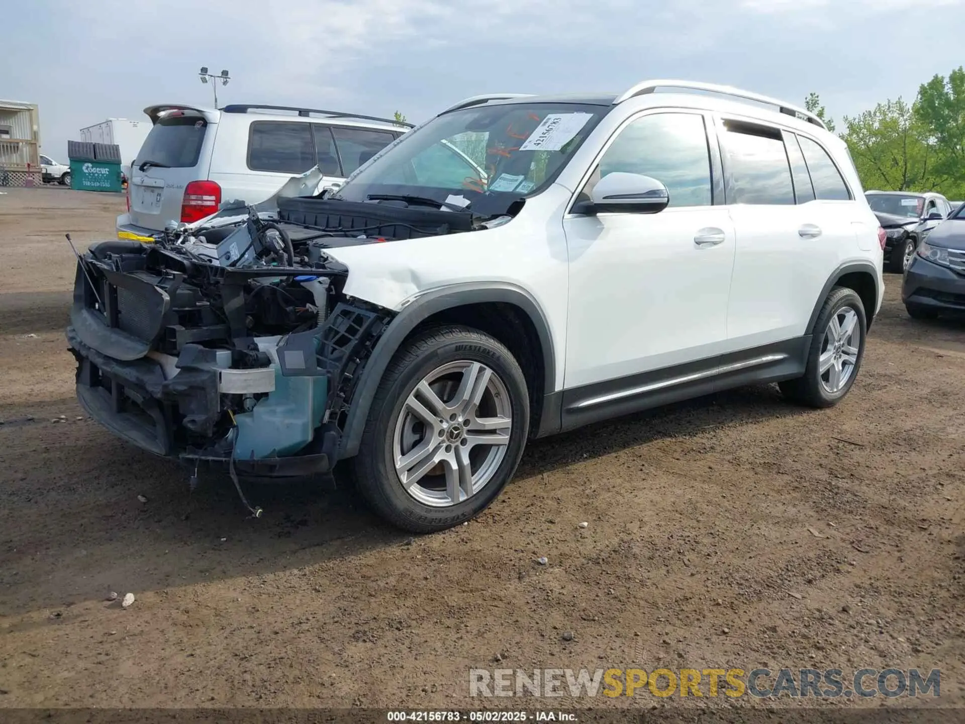 2 Photograph of a damaged car W1N4M4HB9NW193216 MERCEDES-BENZ GLB 250 2022