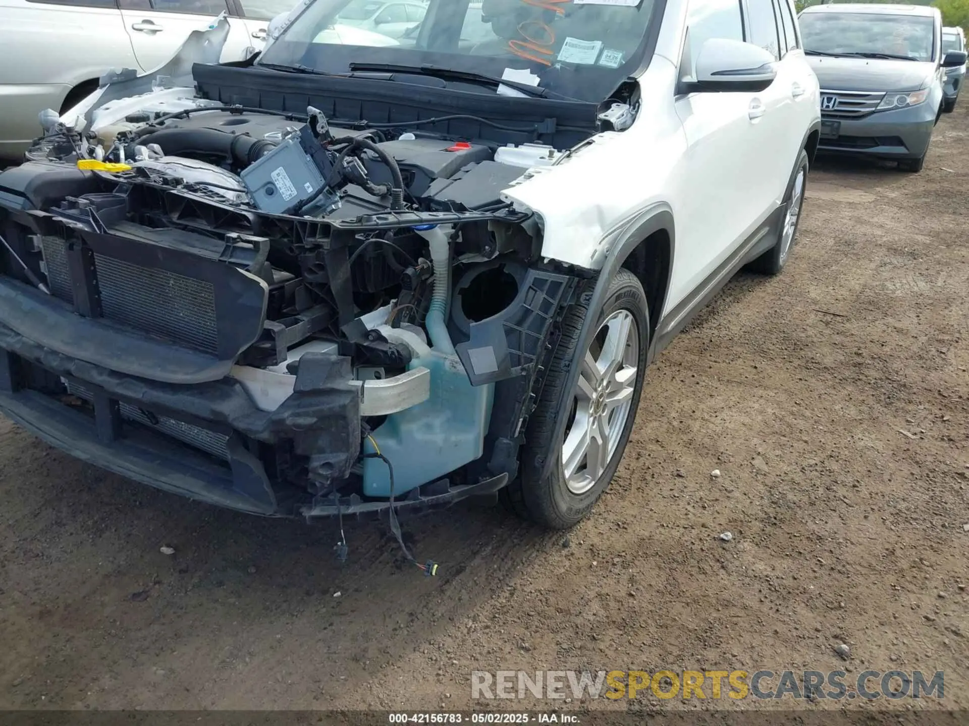 6 Photograph of a damaged car W1N4M4HB9NW193216 MERCEDES-BENZ GLB 250 2022