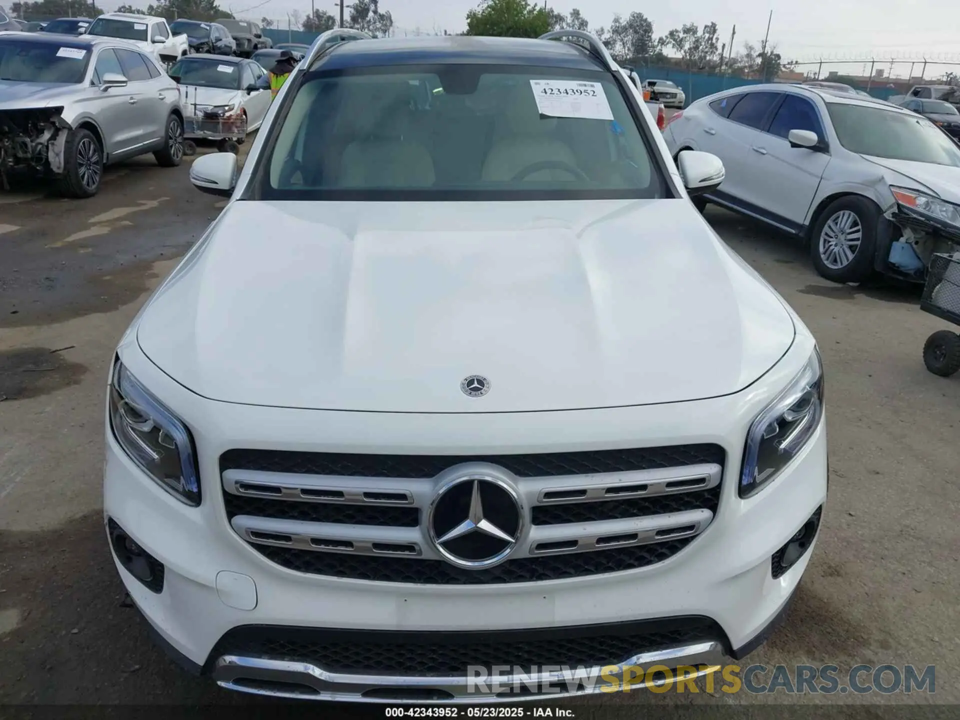 13 Photograph of a damaged car W1N4M4GB6PW262478 MERCEDES-BENZ GLB 250 2023