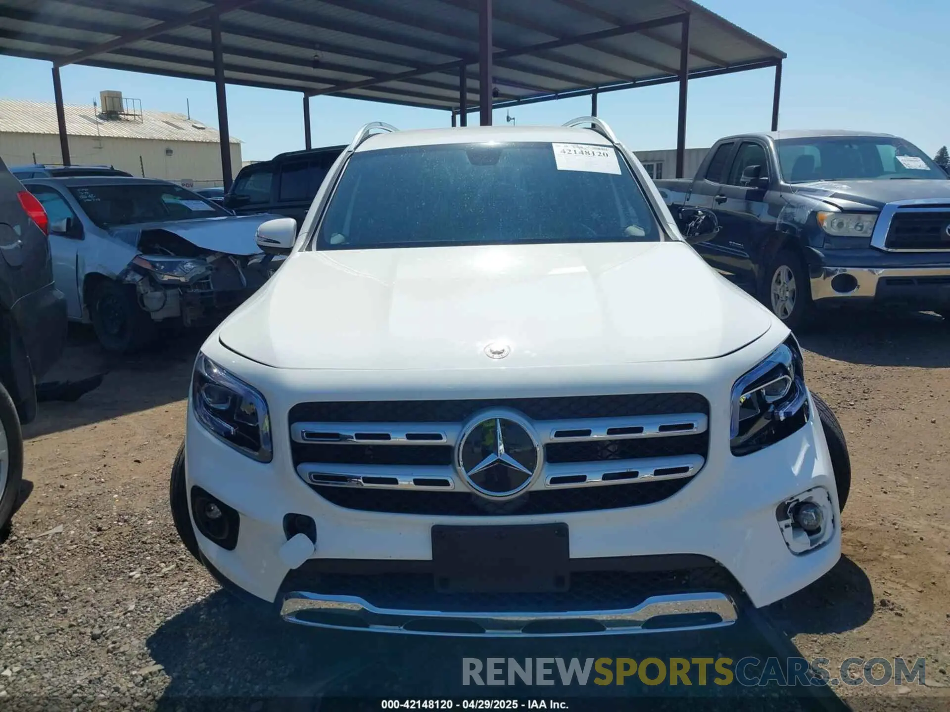 12 Photograph of a damaged car W1N4M4GB9PW266038 MERCEDES-BENZ GLB 250 2023