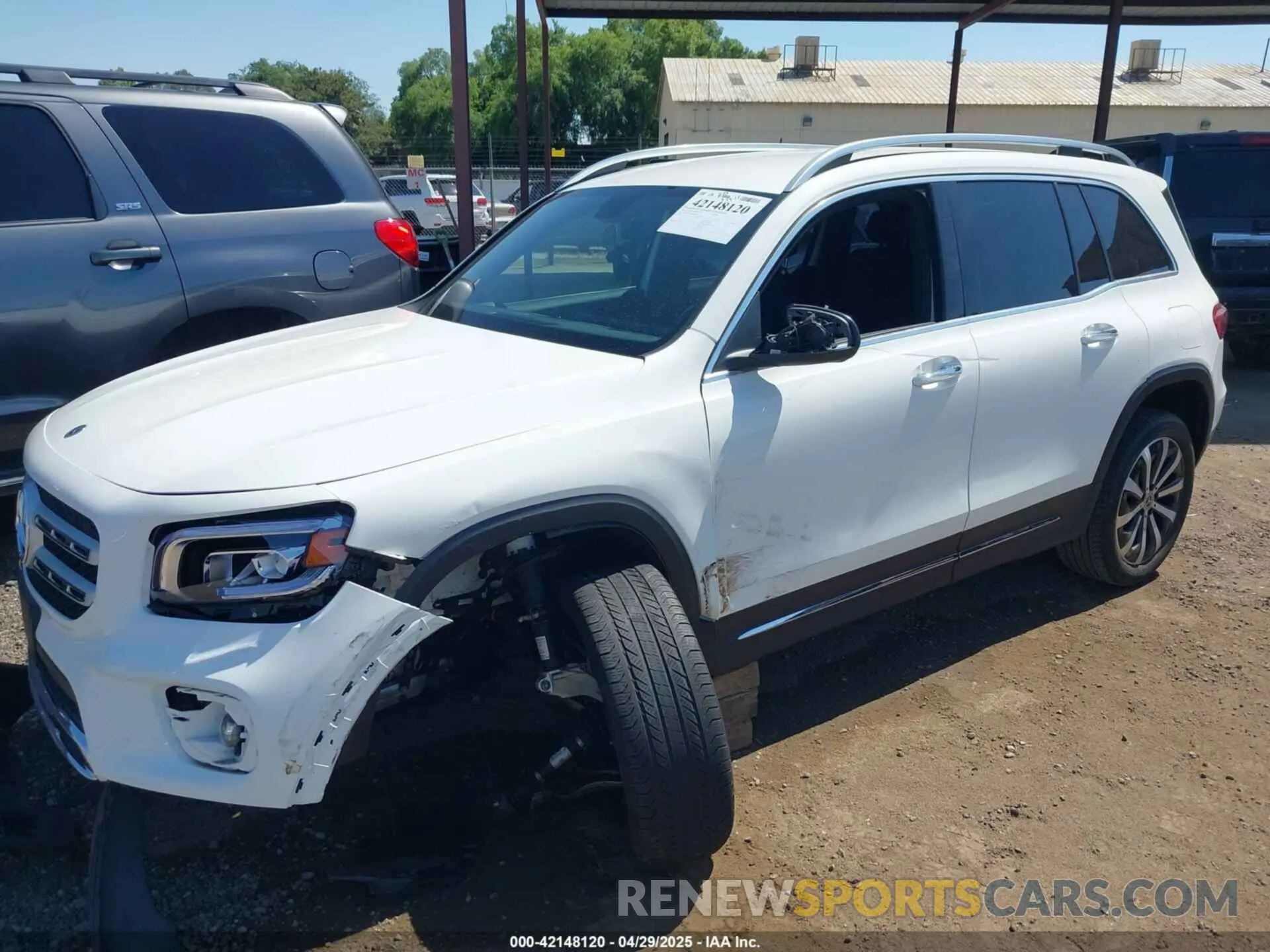 2 Photograph of a damaged car W1N4M4GB9PW266038 MERCEDES-BENZ GLB 250 2023