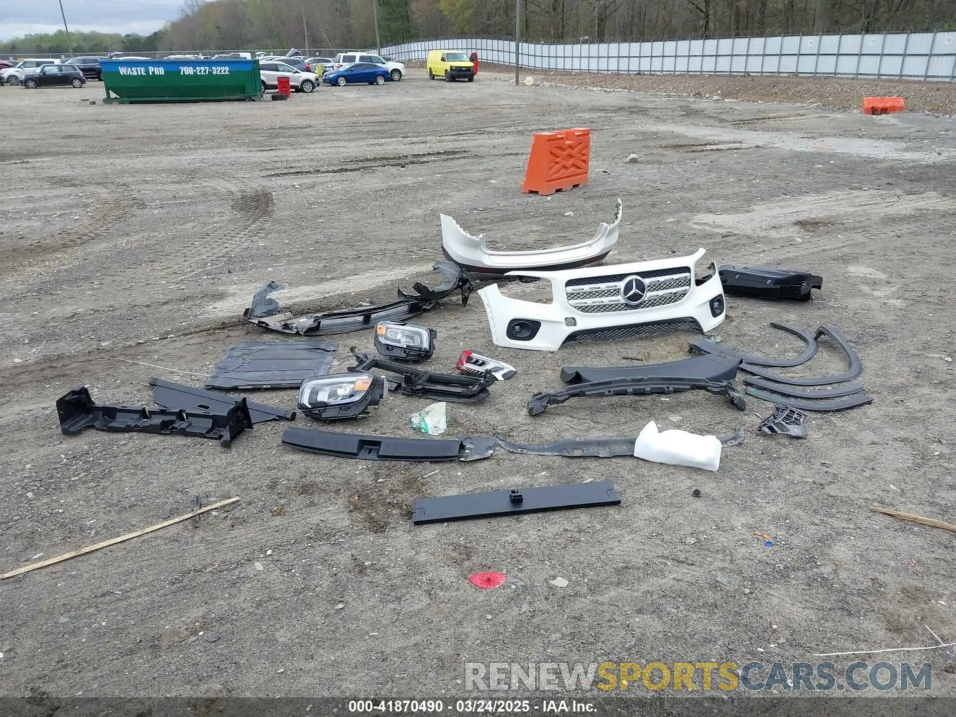 12 Photograph of a damaged car W1N4M4GB9PW297015 MERCEDES-BENZ GLB 250 2023