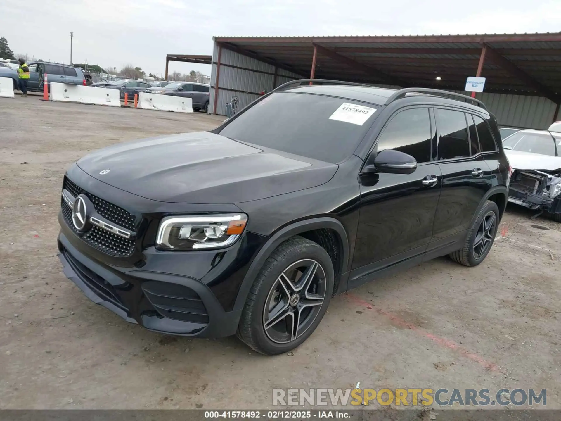 2 Фотография поврежденного автомобиля W1N4M4GB9PW334564 MERCEDES-BENZ GLB 250 2023