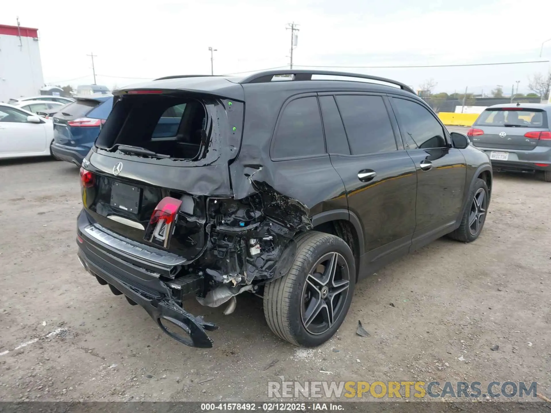 4 Фотография поврежденного автомобиля W1N4M4GB9PW334564 MERCEDES-BENZ GLB 250 2023