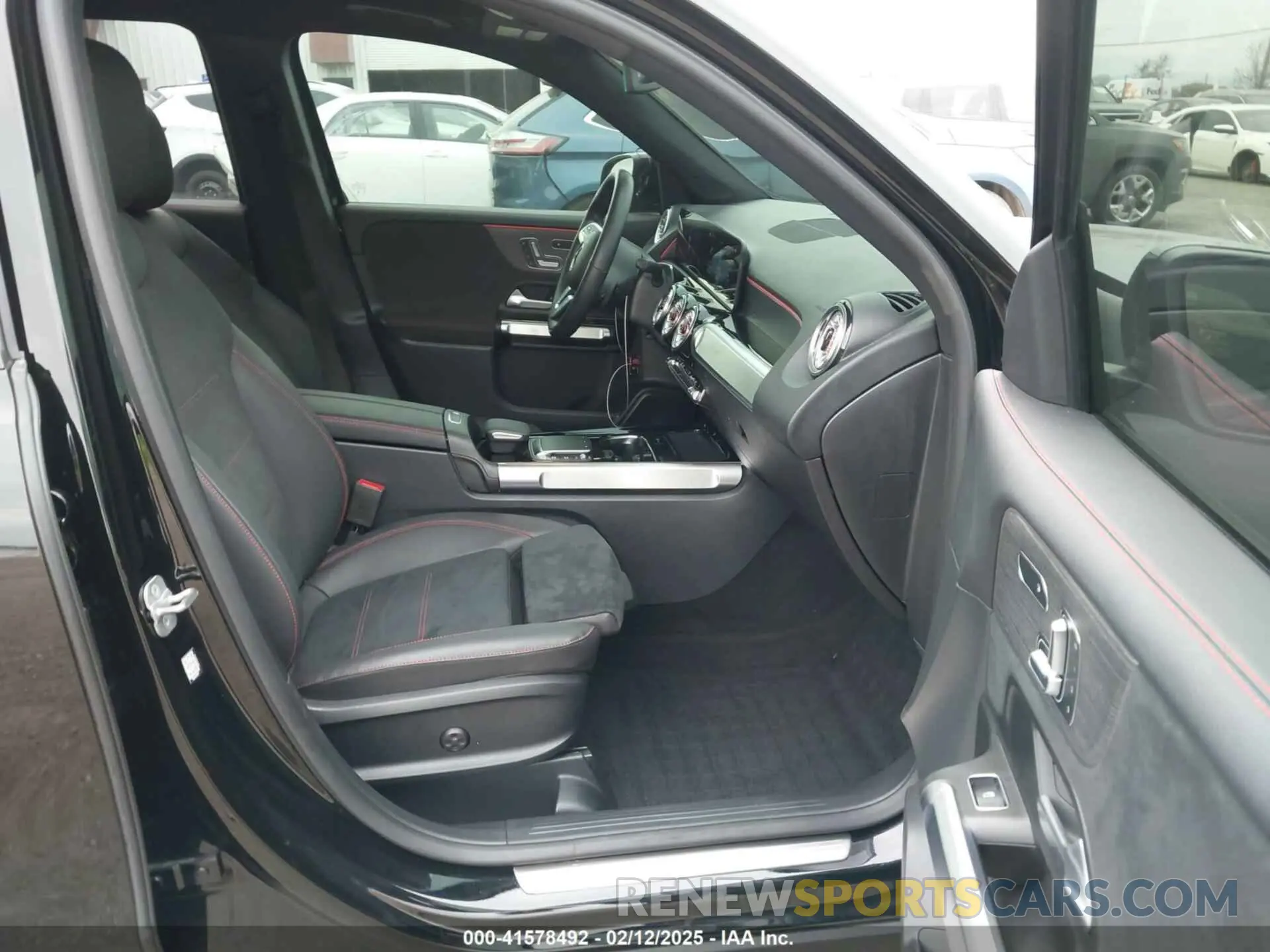5 Фотография поврежденного автомобиля W1N4M4GB9PW334564 MERCEDES-BENZ GLB 250 2023