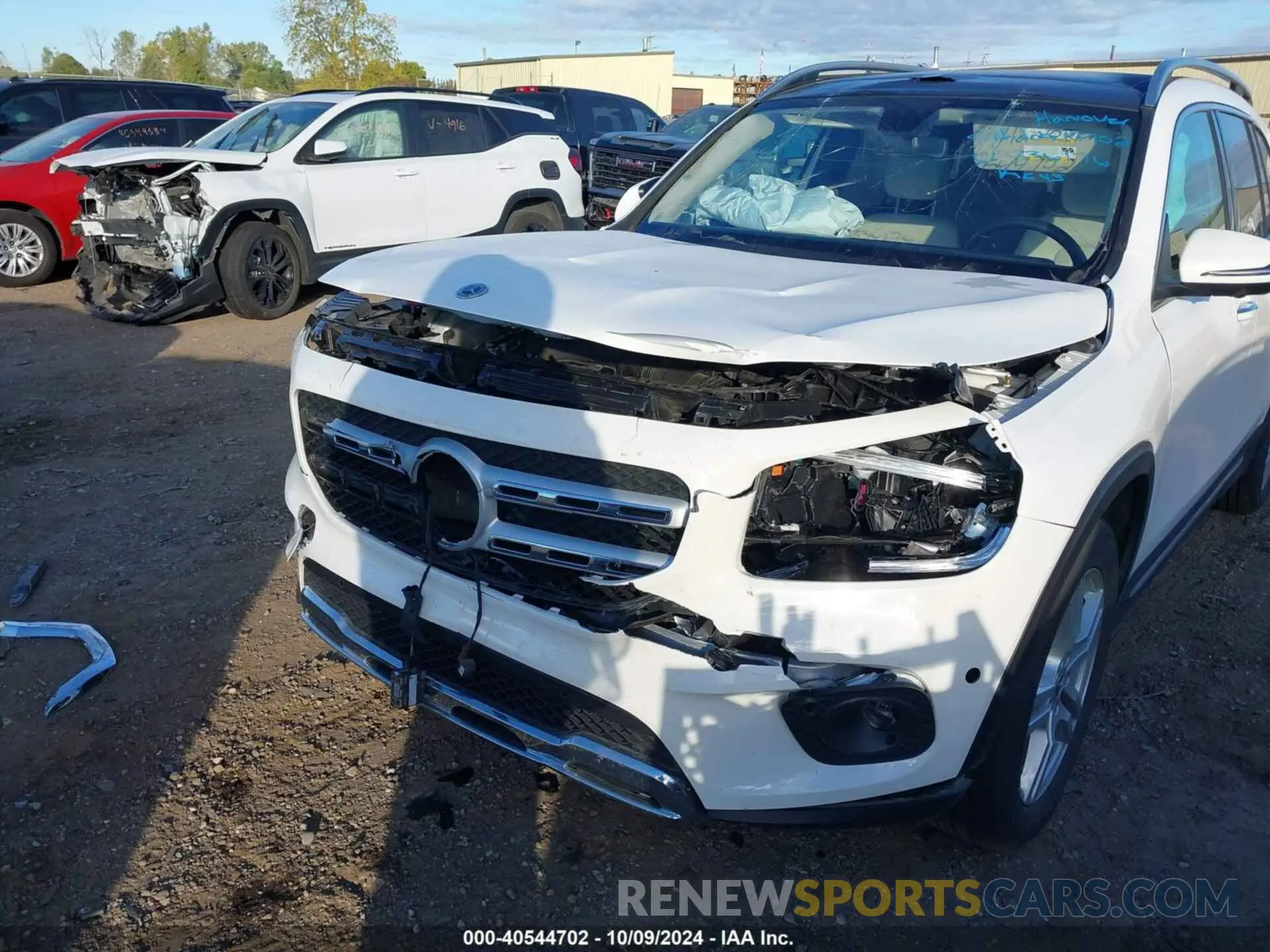 6 Photograph of a damaged car W1N4M4HB1PW336176 MERCEDES-BENZ GLB 250 2023
