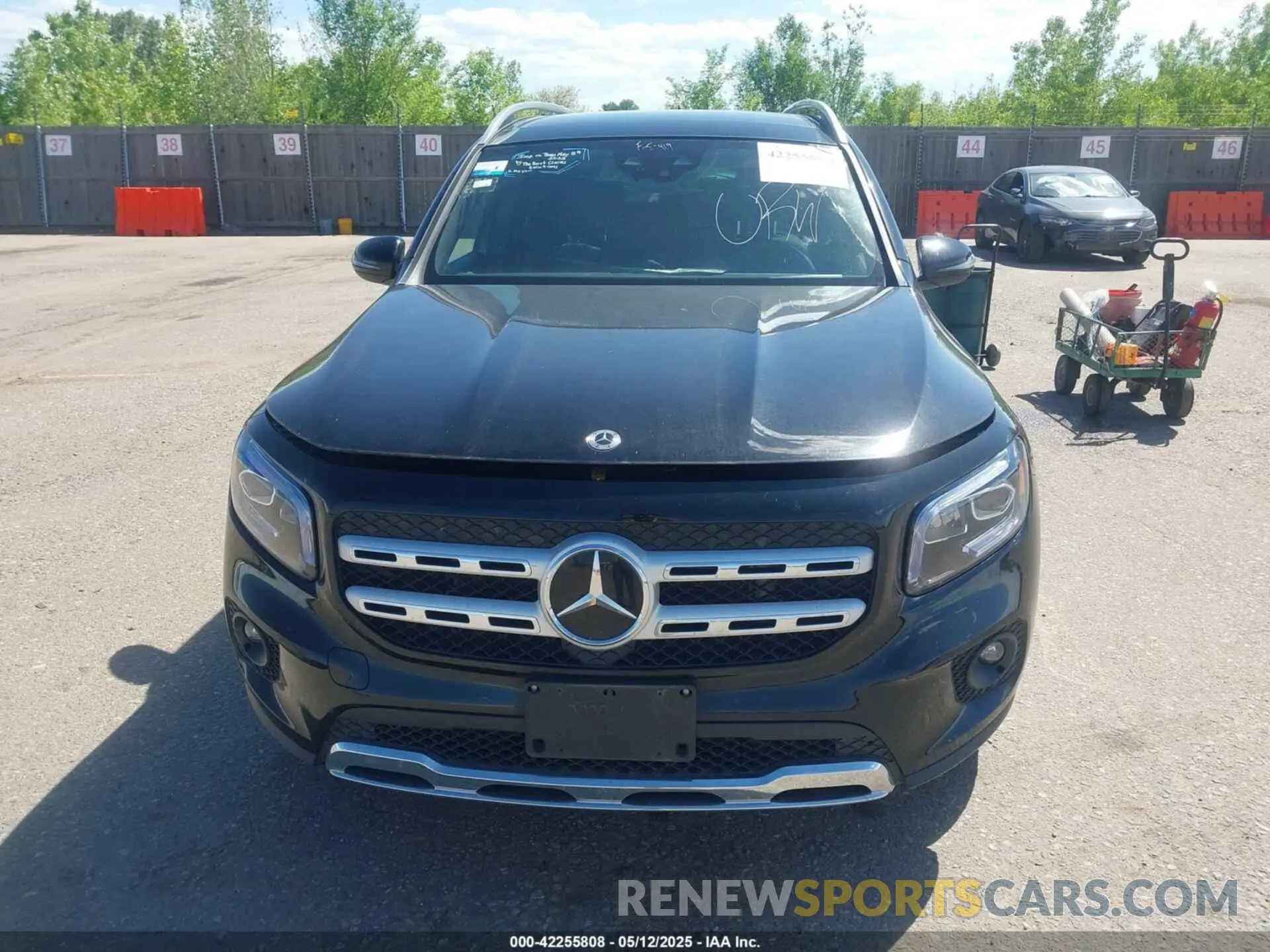 12 Photograph of a damaged car W1N4M4HB2PW331696 MERCEDES-BENZ GLB 250 2023