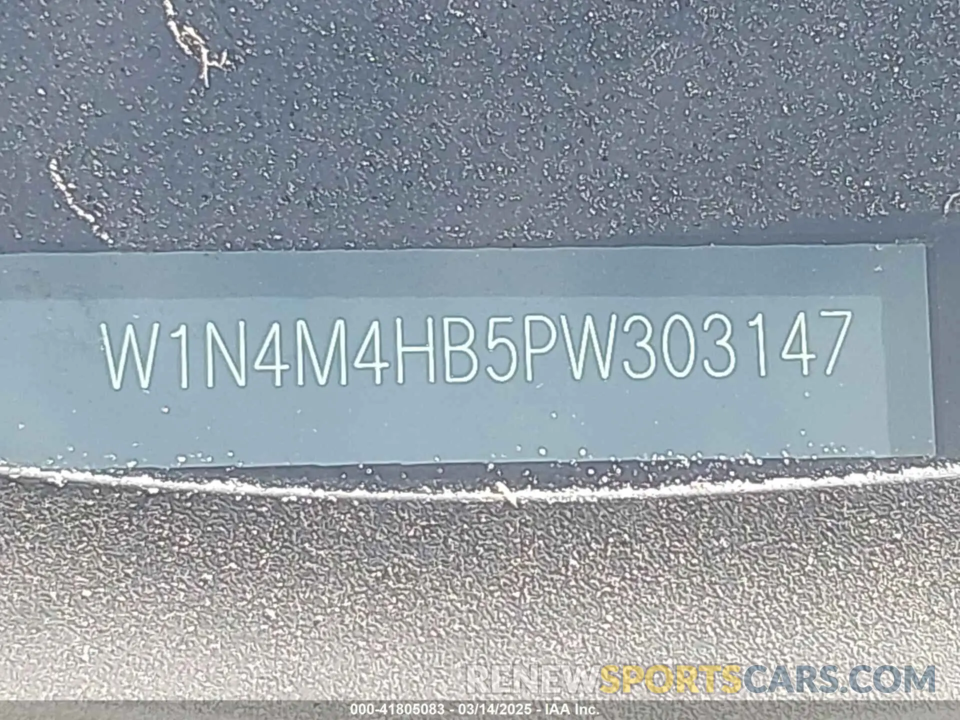 9 Photograph of a damaged car W1N4M4HB5PW303147 MERCEDES-BENZ GLB 250 2023
