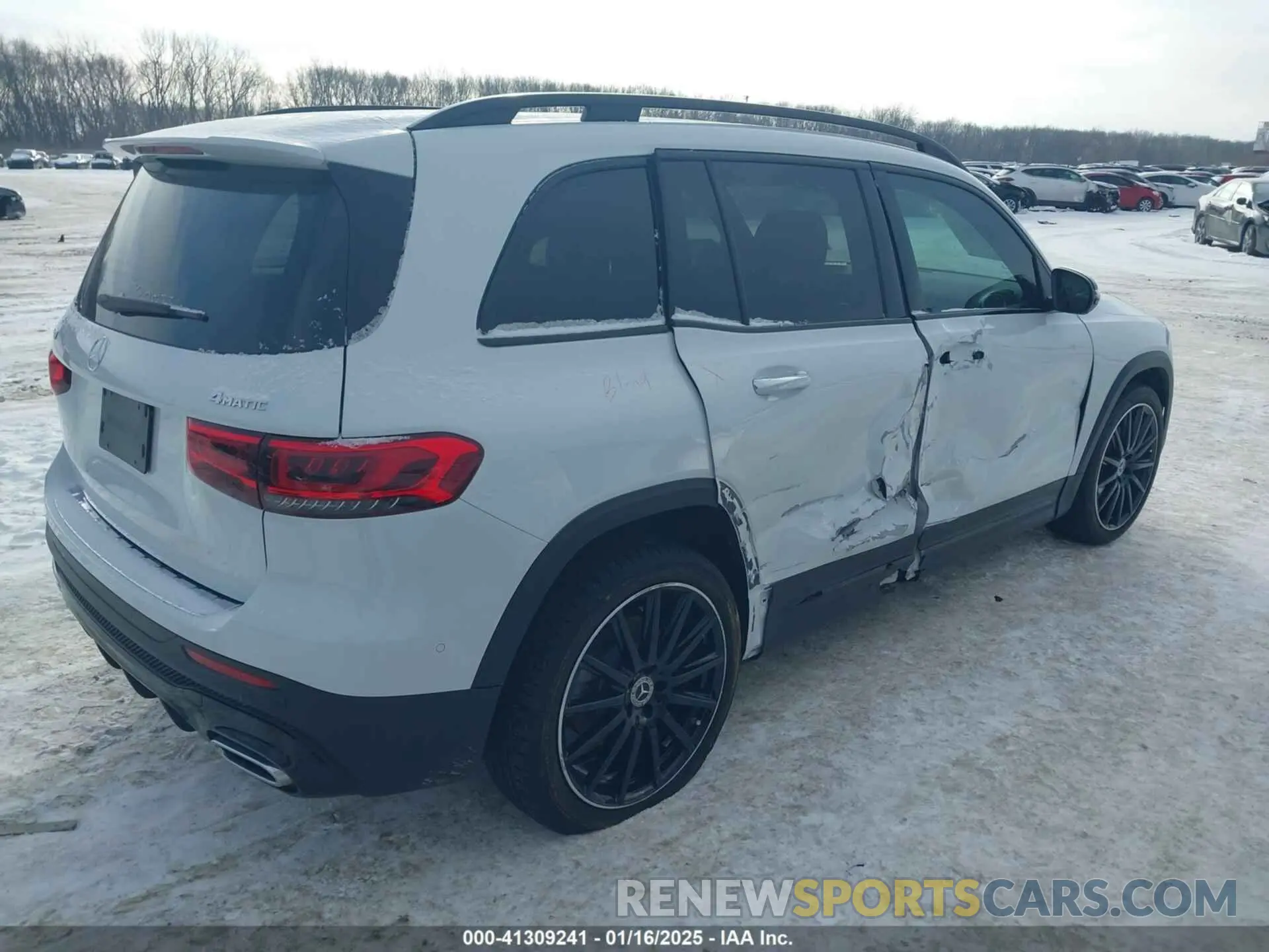 4 Photograph of a damaged car W1N4M4HB6PW314044 MERCEDES-BENZ GLB 250 2023