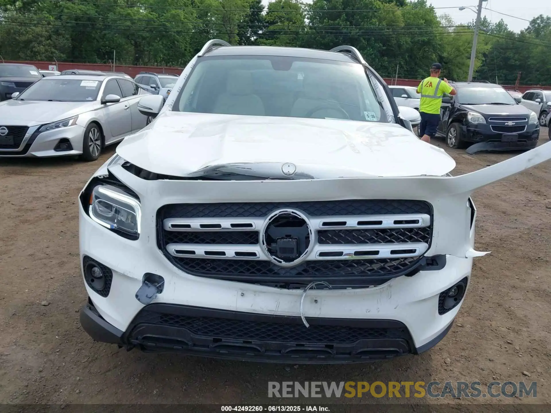 12 Photograph of a damaged car W1N4M4HB7PW294368 MERCEDES-BENZ GLB 250 2023