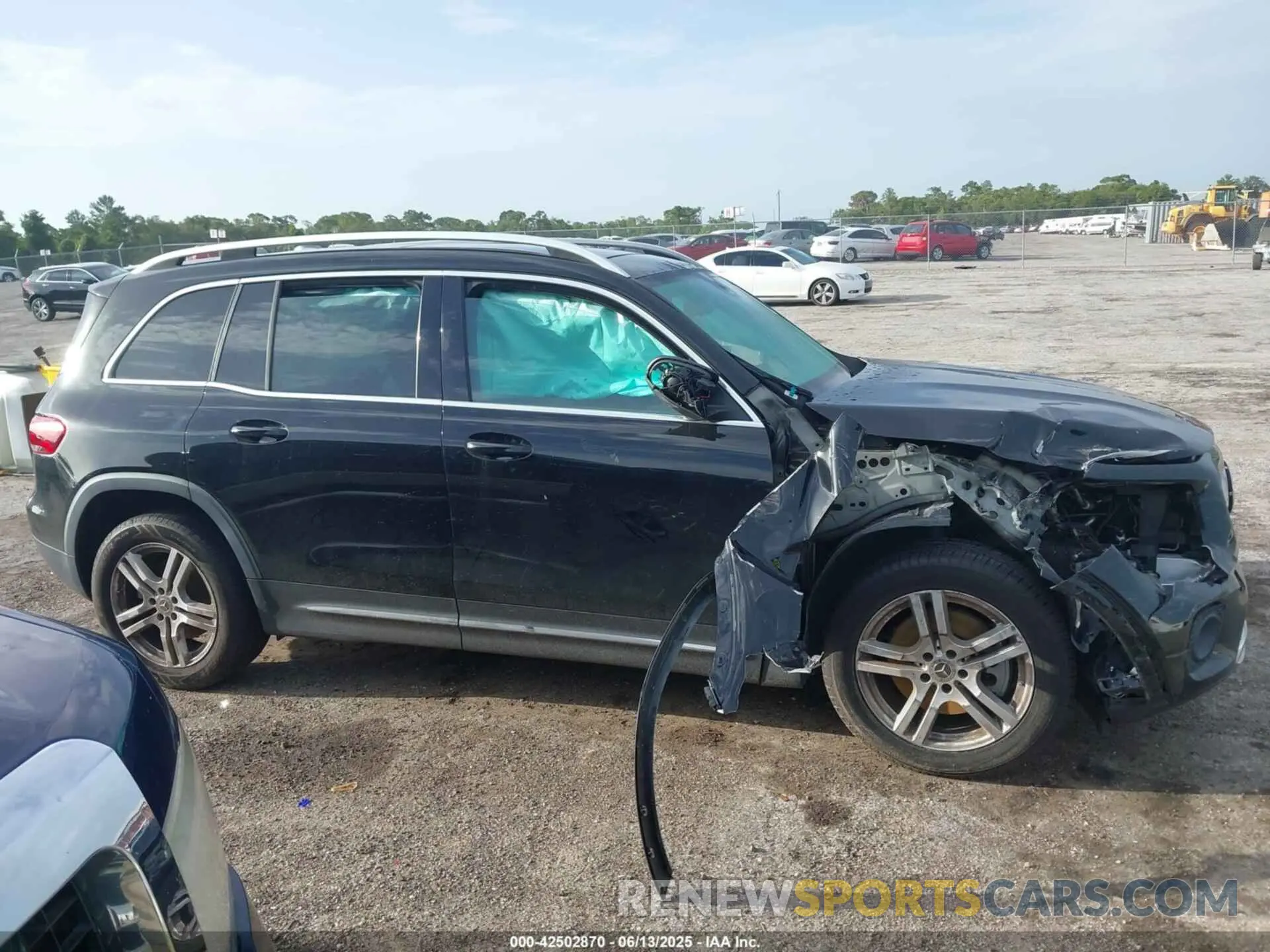 13 Фотография поврежденного автомобиля W1N4M4HB8PW278745 MERCEDES-BENZ GLB 250 2023