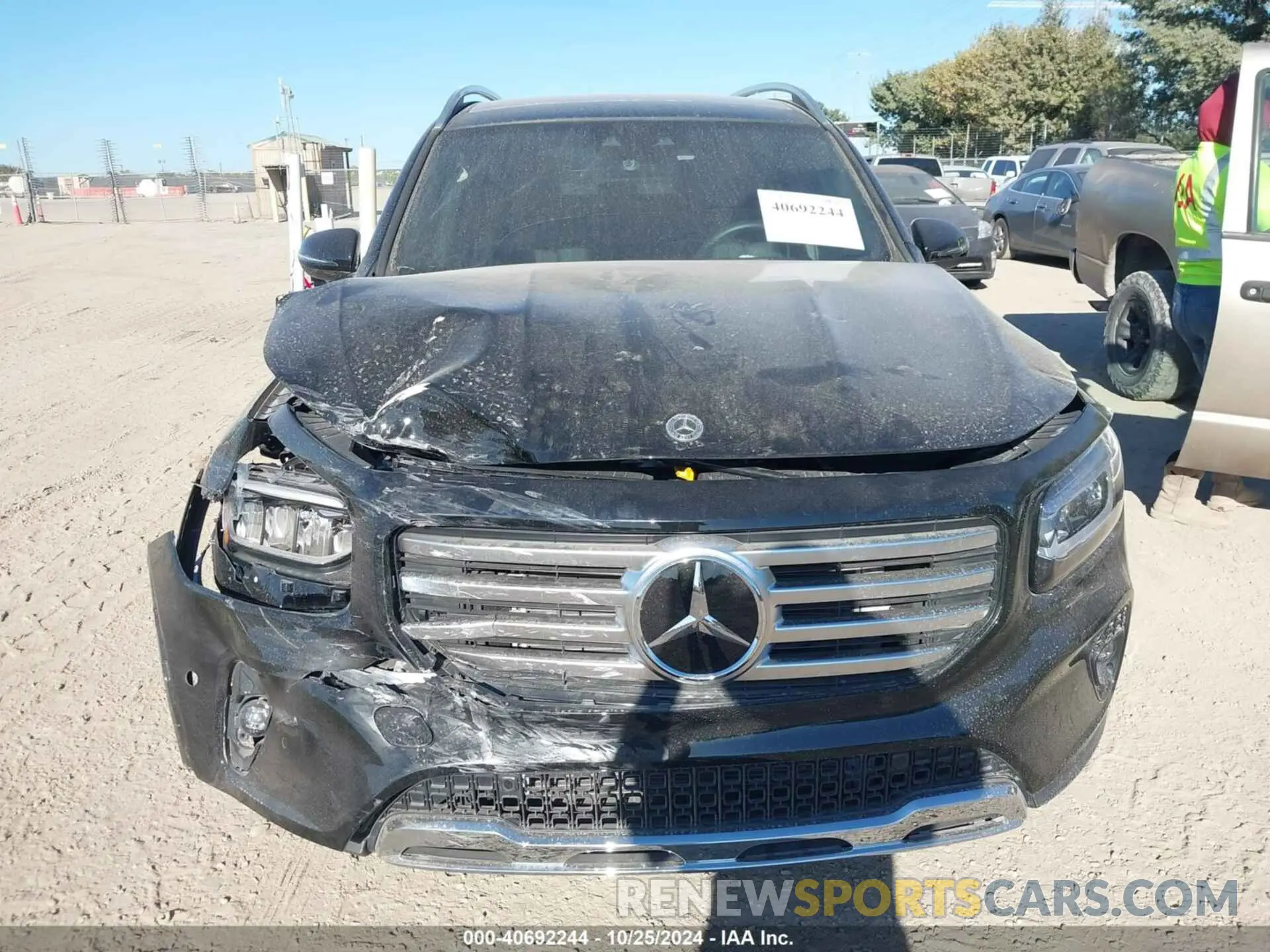 12 Photograph of a damaged car W1N4M4GB1RW358831 MERCEDES-BENZ GLB 250 2024