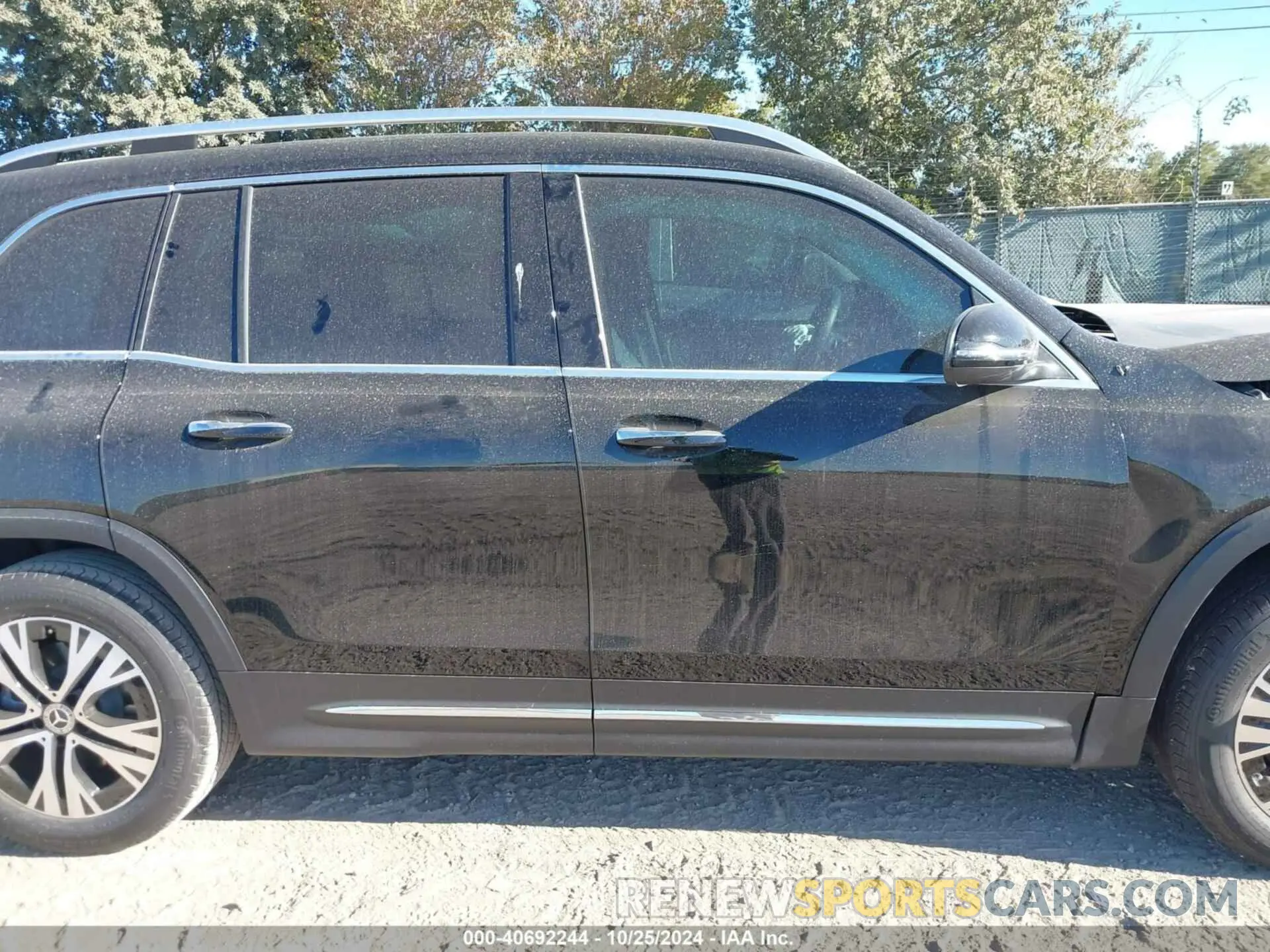 13 Photograph of a damaged car W1N4M4GB1RW358831 MERCEDES-BENZ GLB 250 2024