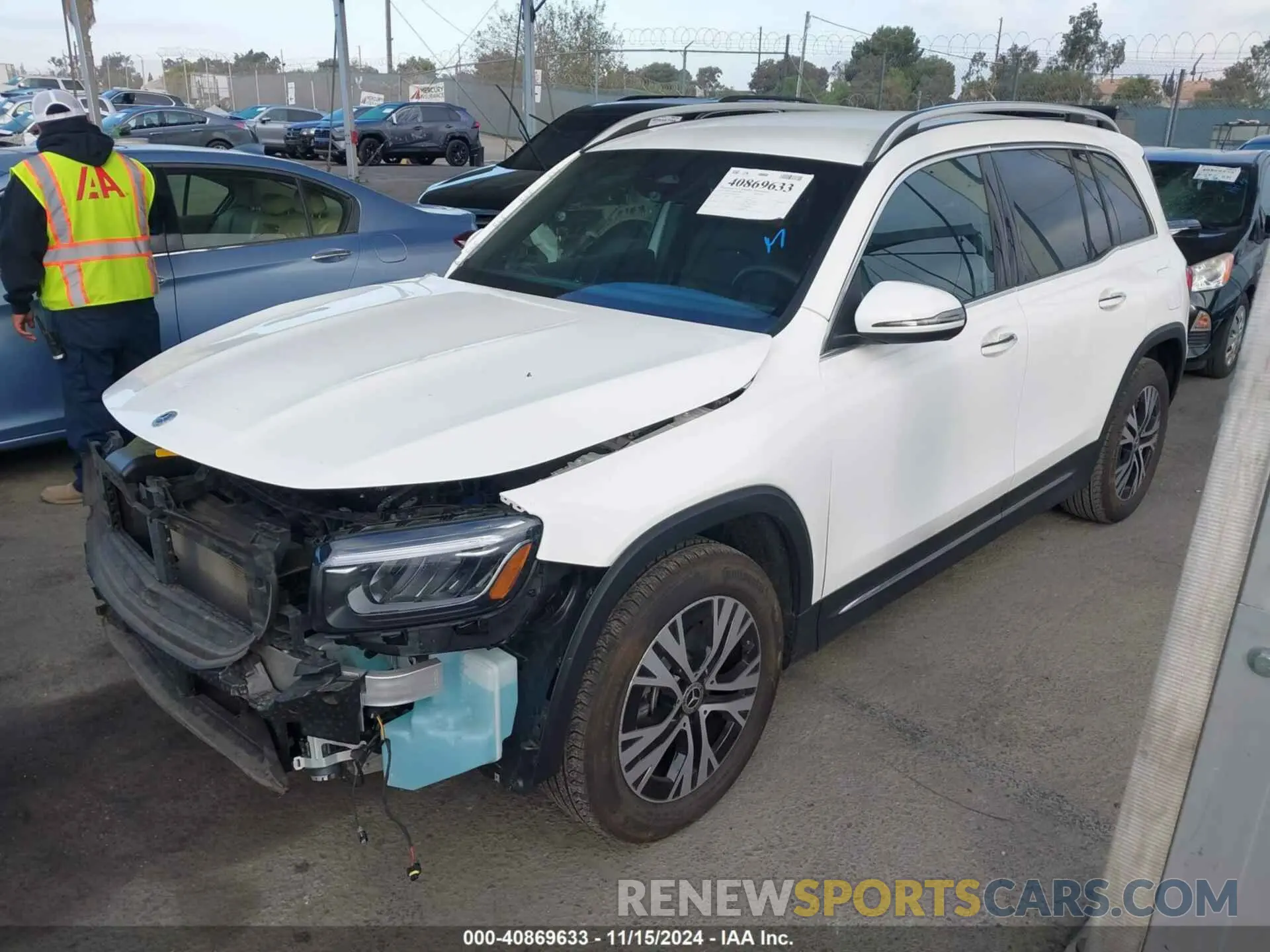 2 Photograph of a damaged car W1N4M4GB6RW344701 MERCEDES-BENZ GLB 250 2024