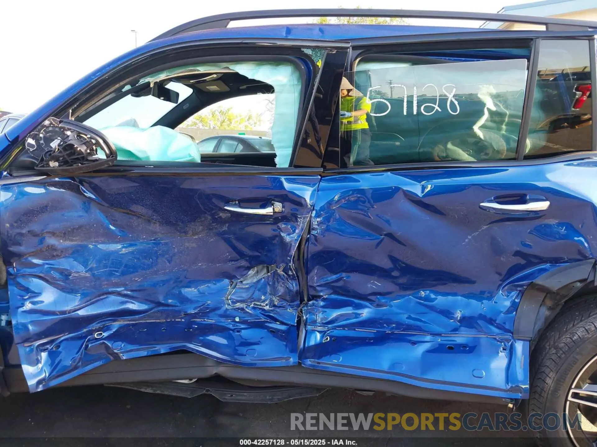 15 Photograph of a damaged car W1N4M4GB8RW375772 MERCEDES-BENZ GLB 250 2024