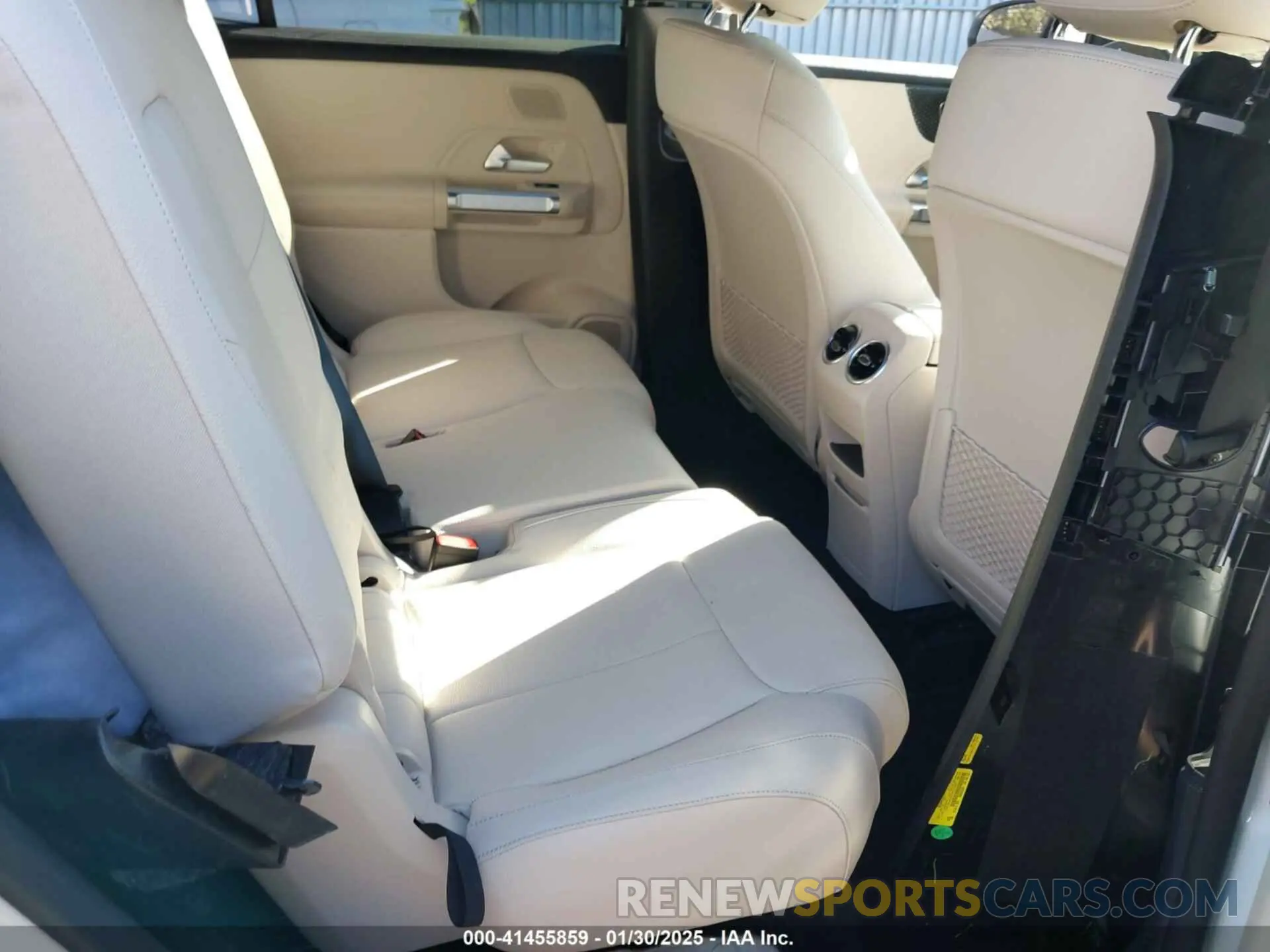 8 Фотография поврежденного автомобиля W1N4M4HB7RW351770 MERCEDES-BENZ GLB 250 2024