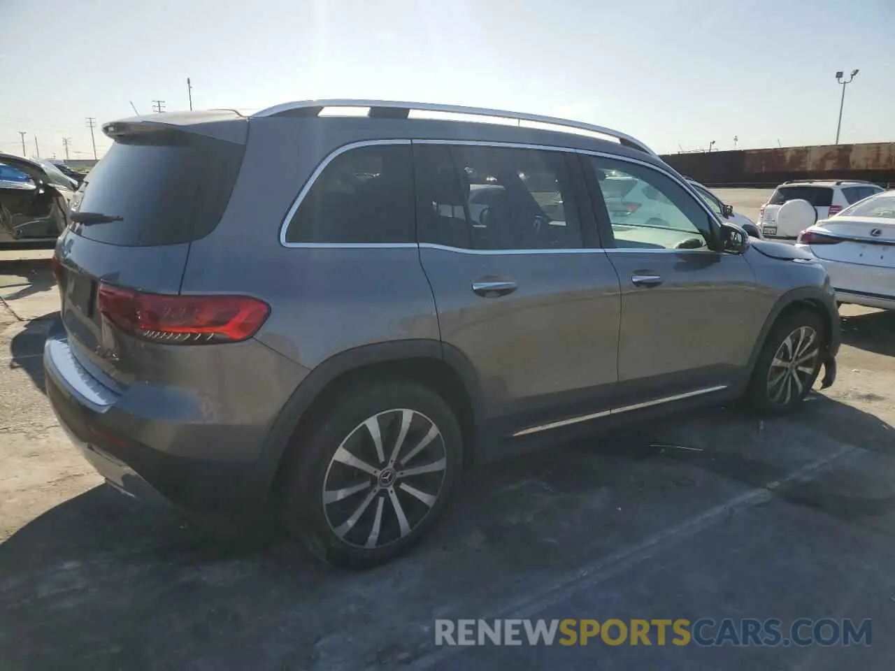3 Photograph of a damaged car W1N4M4GB0LW023227 MERCEDES-BENZ GLB-CLASS 2020