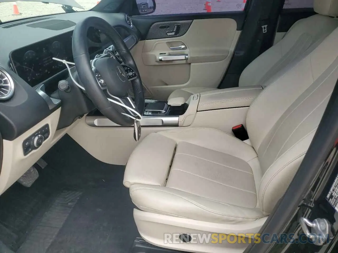 7 Фотография поврежденного автомобиля W1N4M4GB1LW031613 MERCEDES-BENZ GLB-CLASS 2020