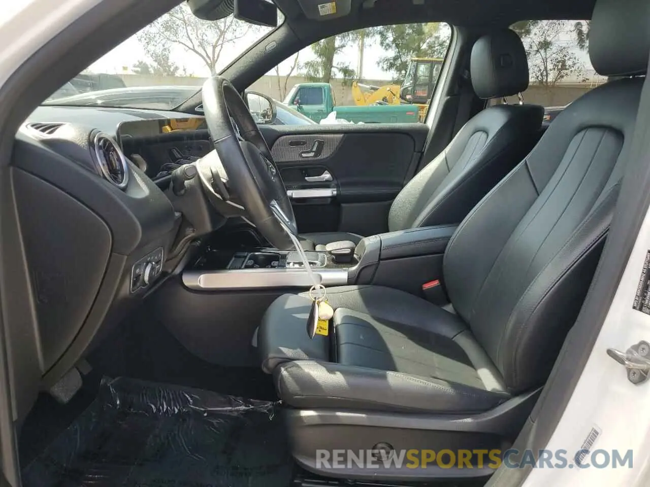 7 Фотография поврежденного автомобиля W1N4M4GB1LW034303 MERCEDES-BENZ GLB-CLASS 2020