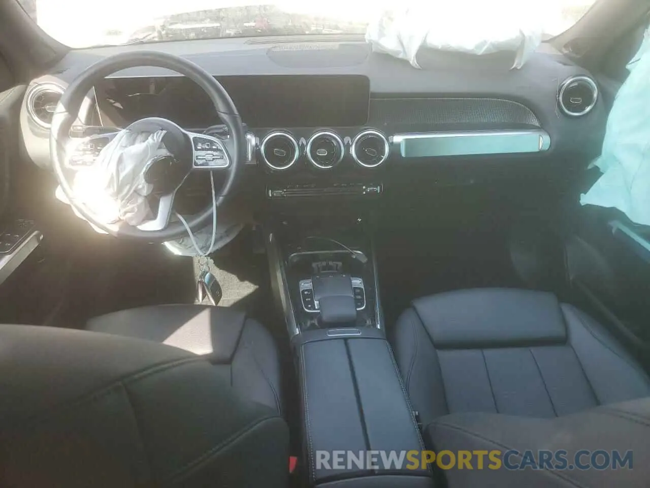 8 Photograph of a damaged car W1N4M4GB3LW014568 MERCEDES-BENZ GLB-CLASS 2020