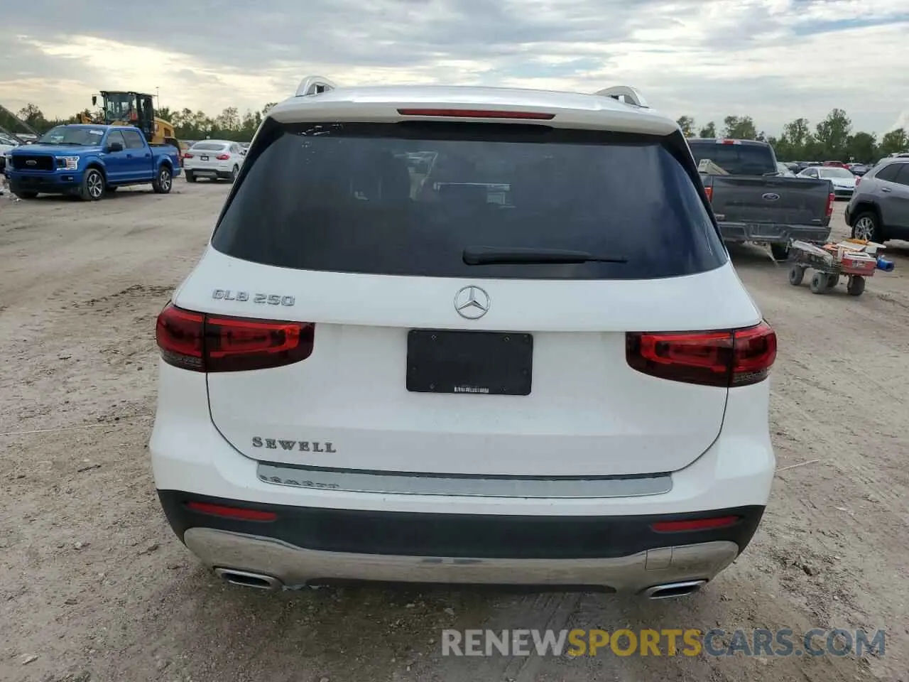 6 Фотография поврежденного автомобиля W1N4M4GB5LW022476 MERCEDES-BENZ GLB-CLASS 2020