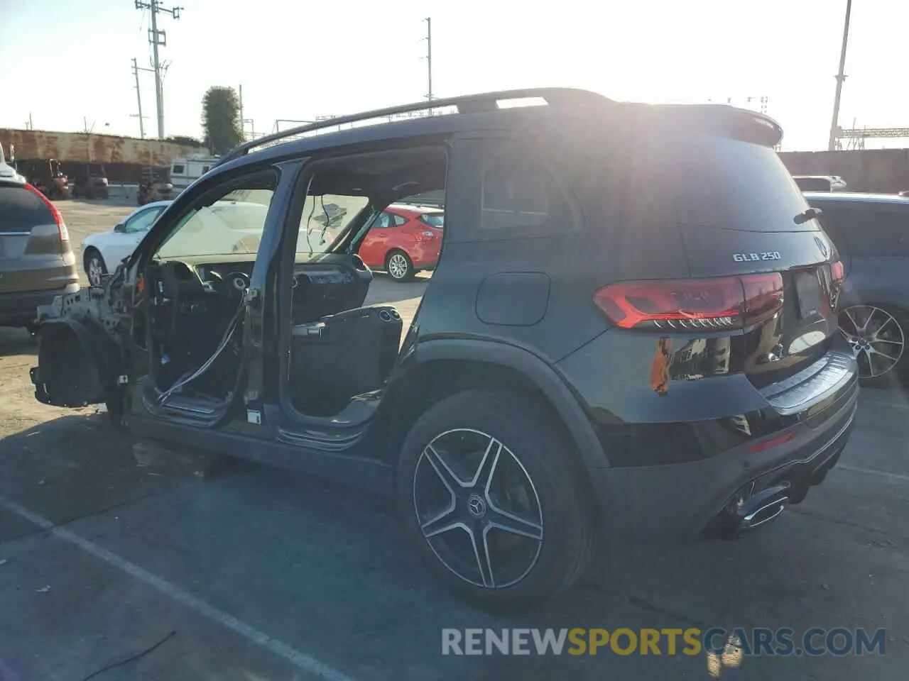 2 Photograph of a damaged car W1N4M4GB9LW050801 MERCEDES-BENZ GLB-CLASS 2020