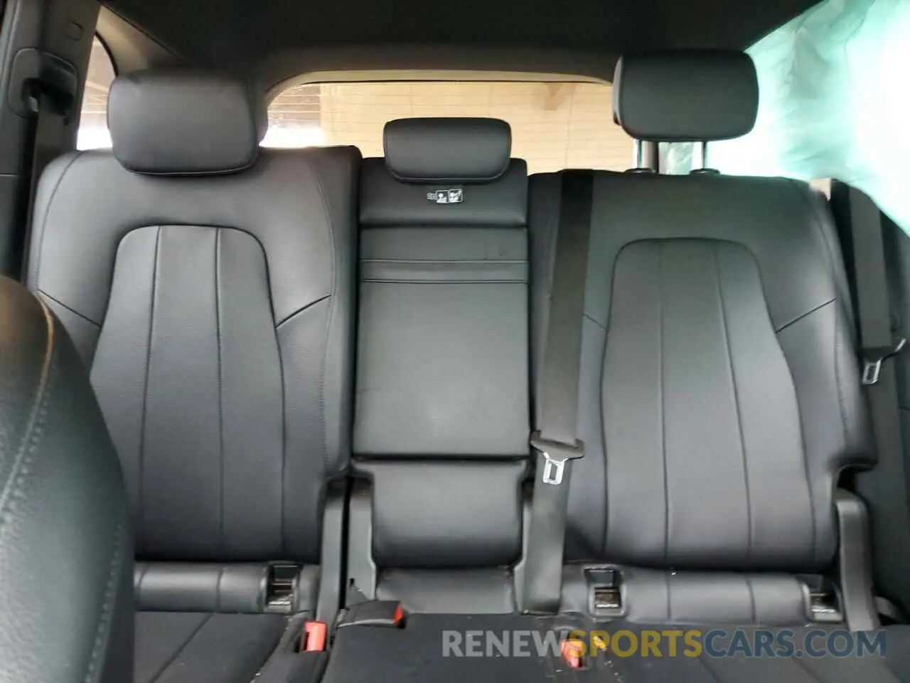 10 Фотография поврежденного автомобиля W1N4M4GBXLW018780 MERCEDES-BENZ GLB-CLASS 2020