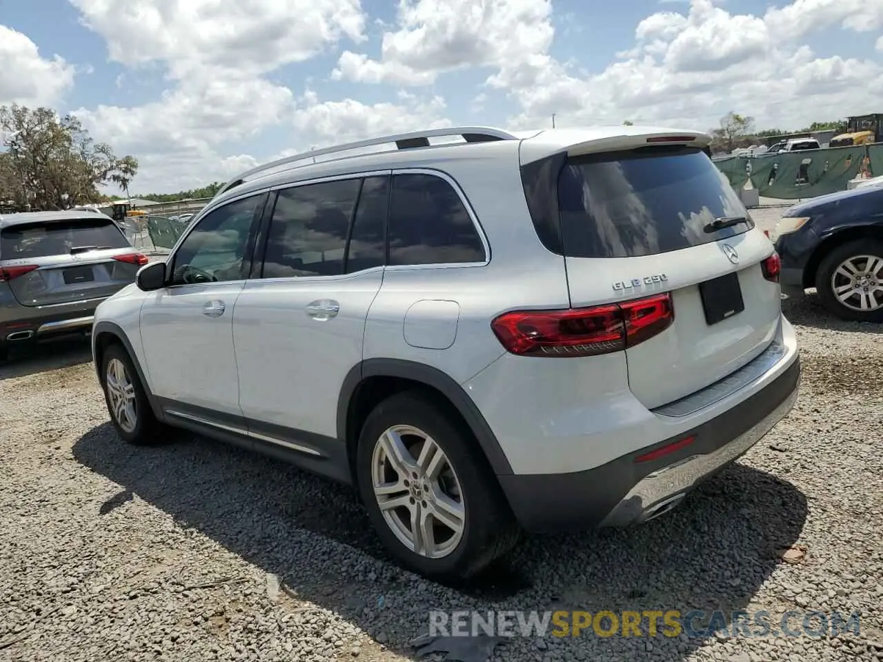2 Photograph of a damaged car W1N4M4GBXLW034669 MERCEDES-BENZ GLB-CLASS 2020