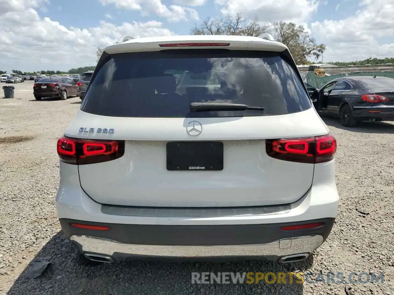 6 Photograph of a damaged car W1N4M4GBXLW034669 MERCEDES-BENZ GLB-CLASS 2020
