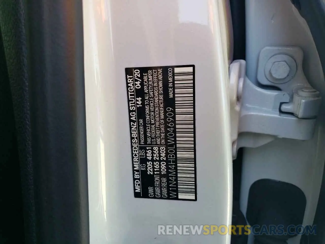 14 Photograph of a damaged car W1N4M4HB0LW046909 MERCEDES-BENZ GLB-CLASS 2020