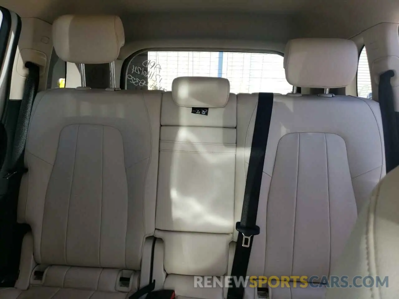 10 Фотография поврежденного автомобиля W1N4M4HB2LW014530 MERCEDES-BENZ GLB-CLASS 2020