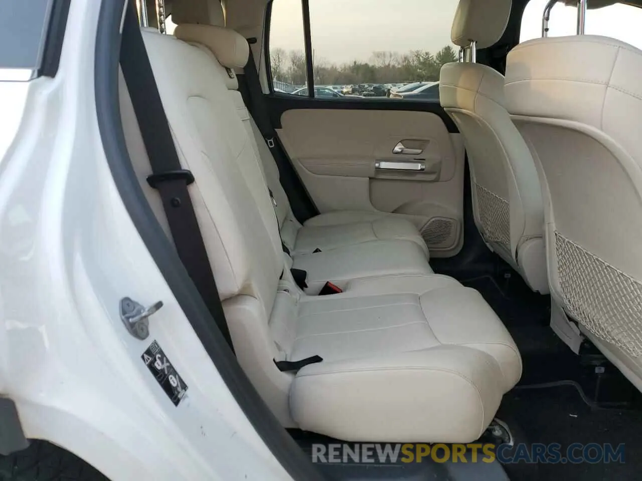 11 Фотография поврежденного автомобиля W1N4M4HB5LW070803 MERCEDES-BENZ GLB-CLASS 2020
