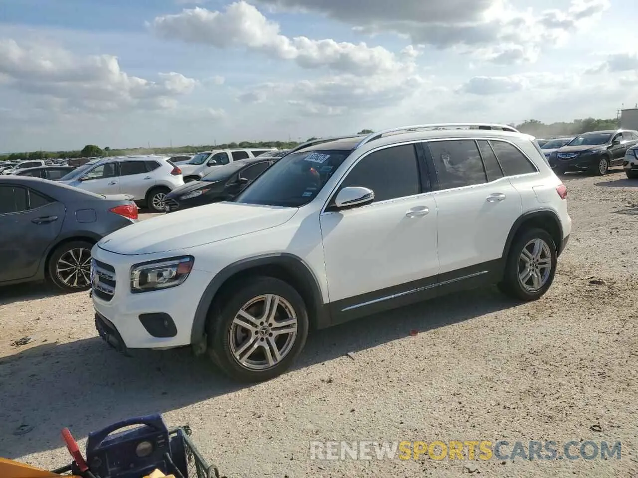 1 Photograph of a damaged car W1N4M4HBXLW043029 MERCEDES-BENZ GLB-CLASS 2020