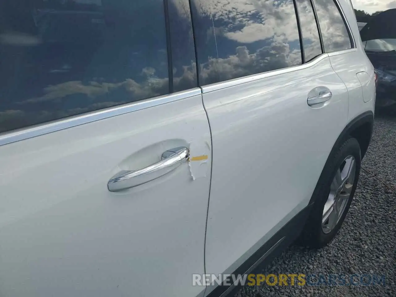 13 Photograph of a damaged car WDC4M4GB4LW012944 MERCEDES-BENZ GLB-CLASS 2020