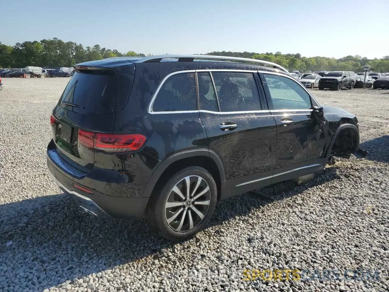 3 Photograph of a damaged car W1N4M4GB8MW081488 MERCEDES-BENZ GLB-CLASS 2021