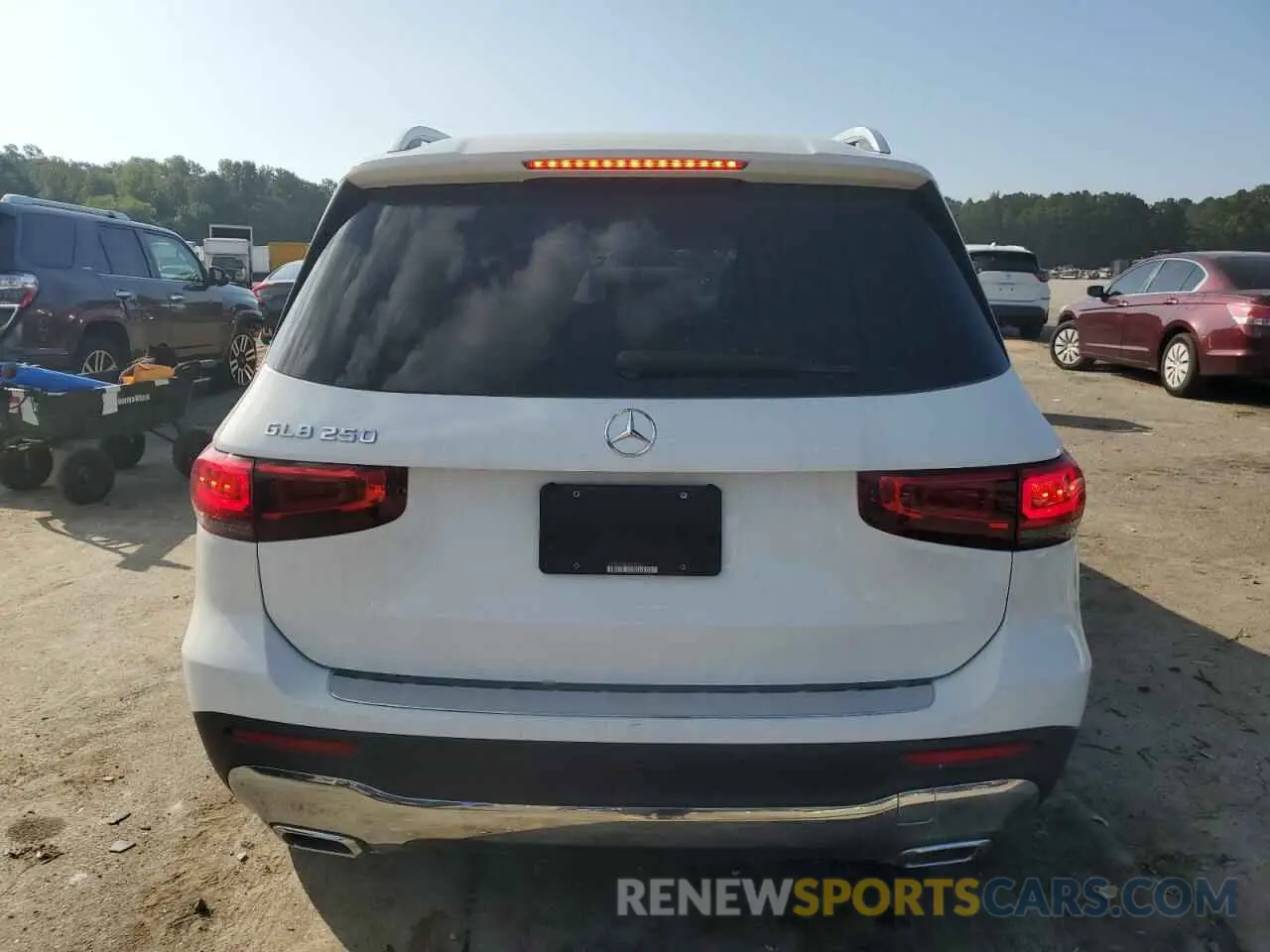 6 Photograph of a damaged car W1N4M4GB8MW123528 MERCEDES-BENZ GLB-CLASS 2021