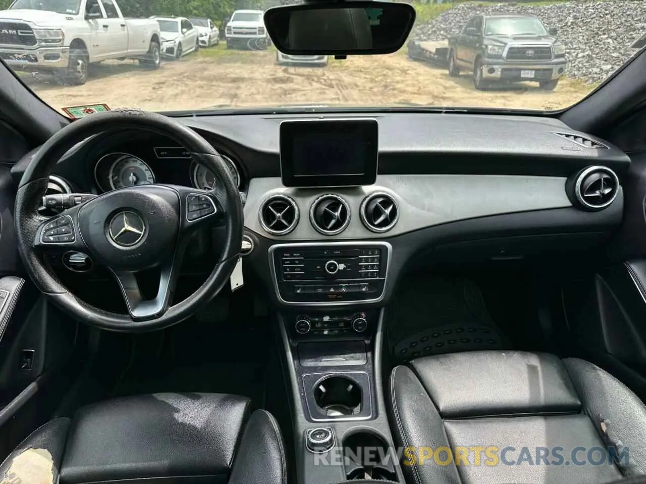 9 Photograph of a damaged car W1N4M4HB0MW152875 MERCEDES-BENZ GLB-CLASS 2021