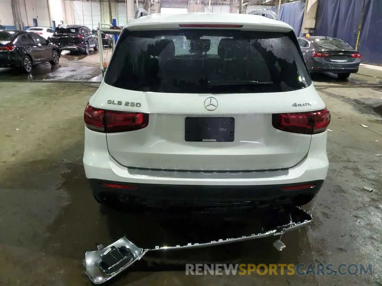 6 Photograph of a damaged car W1N4M4HB1MW150603 MERCEDES-BENZ GLB-CLASS 2021