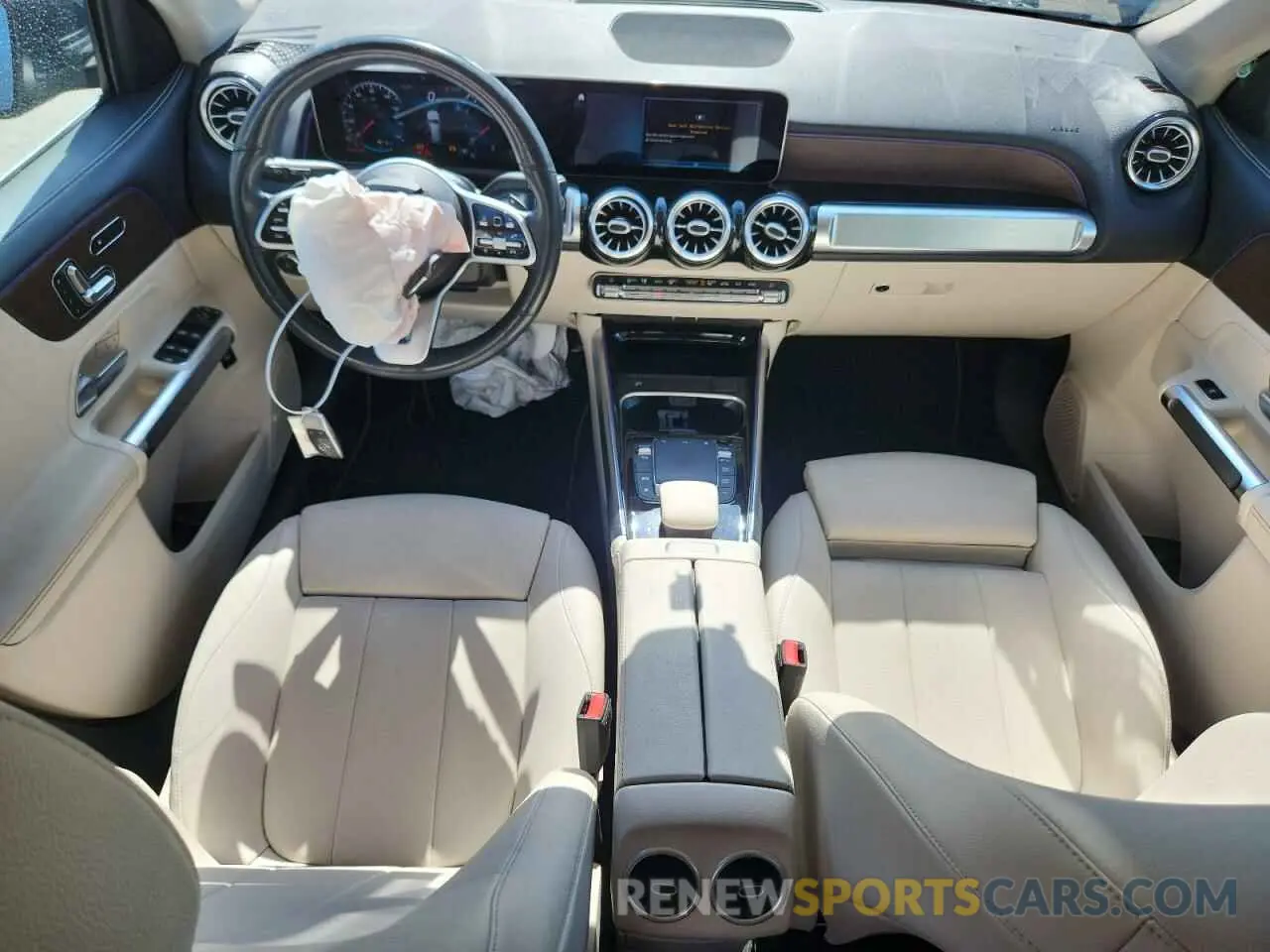 8 Photograph of a damaged car W1N4M4HB2MW112412 MERCEDES-BENZ GLB-CLASS 2021