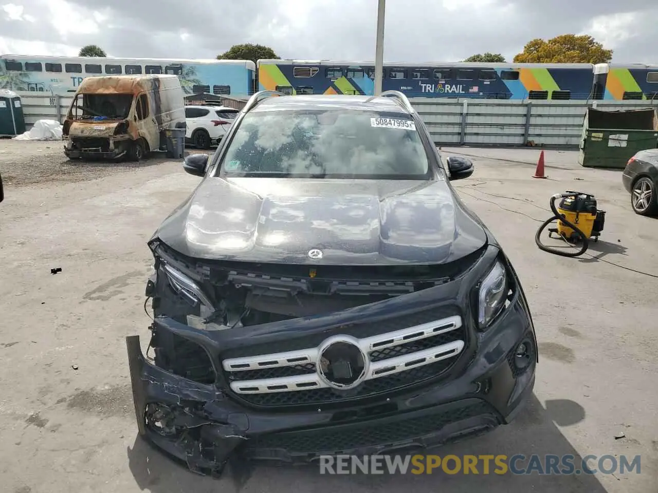 5 Photograph of a damaged car W1N4M4HB3MW147170 MERCEDES-BENZ GLB-CLASS 2021