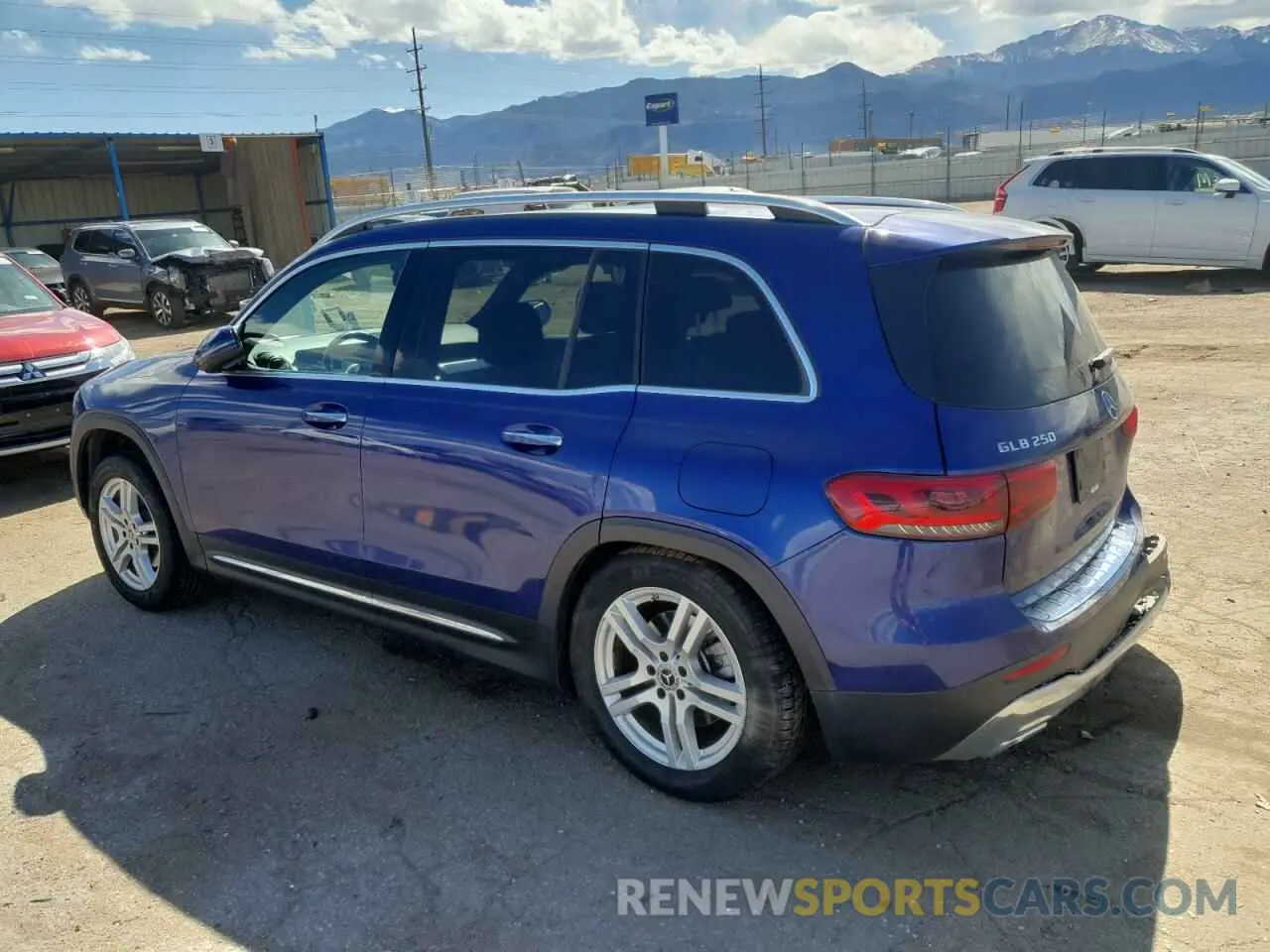 2 Photograph of a damaged car W1N4M4HB6MW084873 MERCEDES-BENZ GLB-CLASS 2021