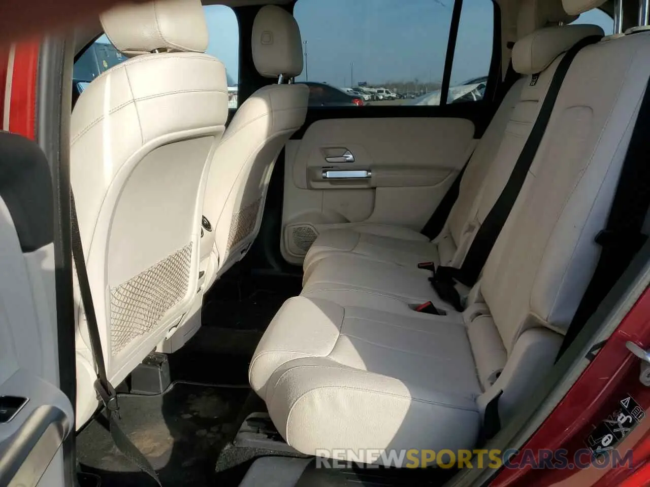 11 Photograph of a damaged car W1N4M4HB6MW102773 MERCEDES-BENZ GLB-CLASS 2021